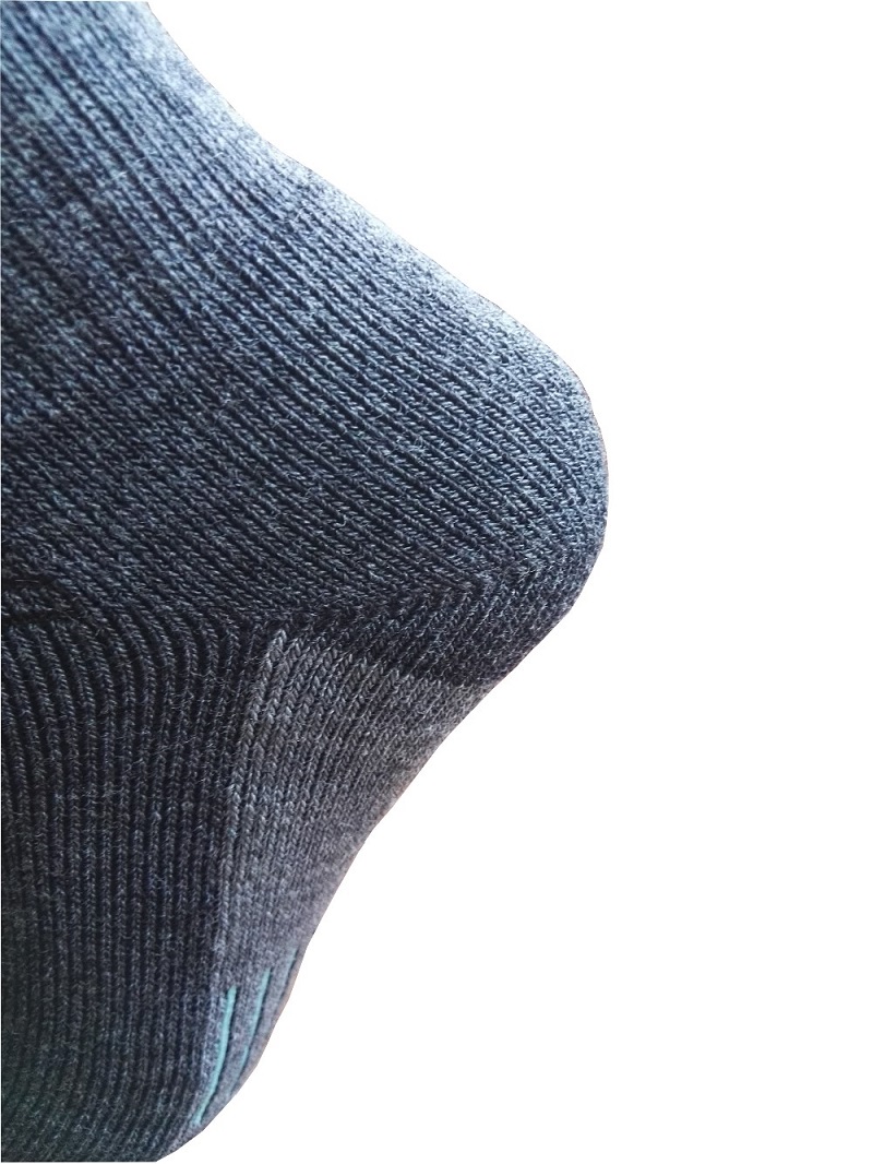Custom Winter premium marino wool micro crew socks thermal walking merino wool hiking socks.jpg